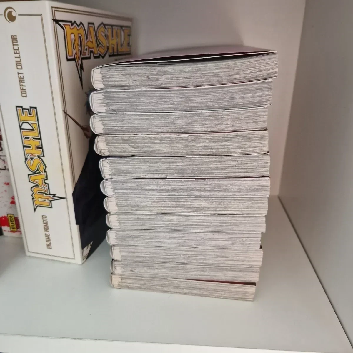 Mashle tome 1 à 12 + Collector neuf