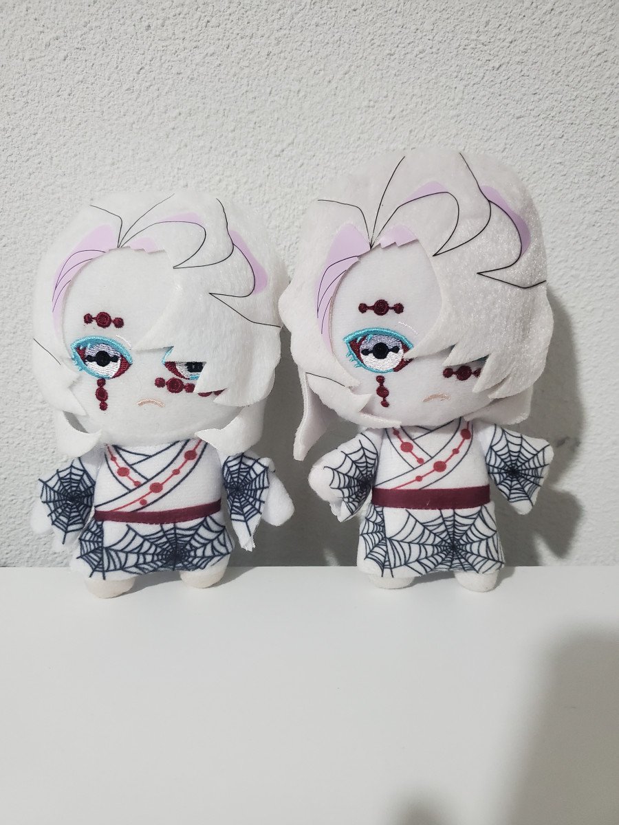 2 peluches démon slayer  les frères  rui neuf