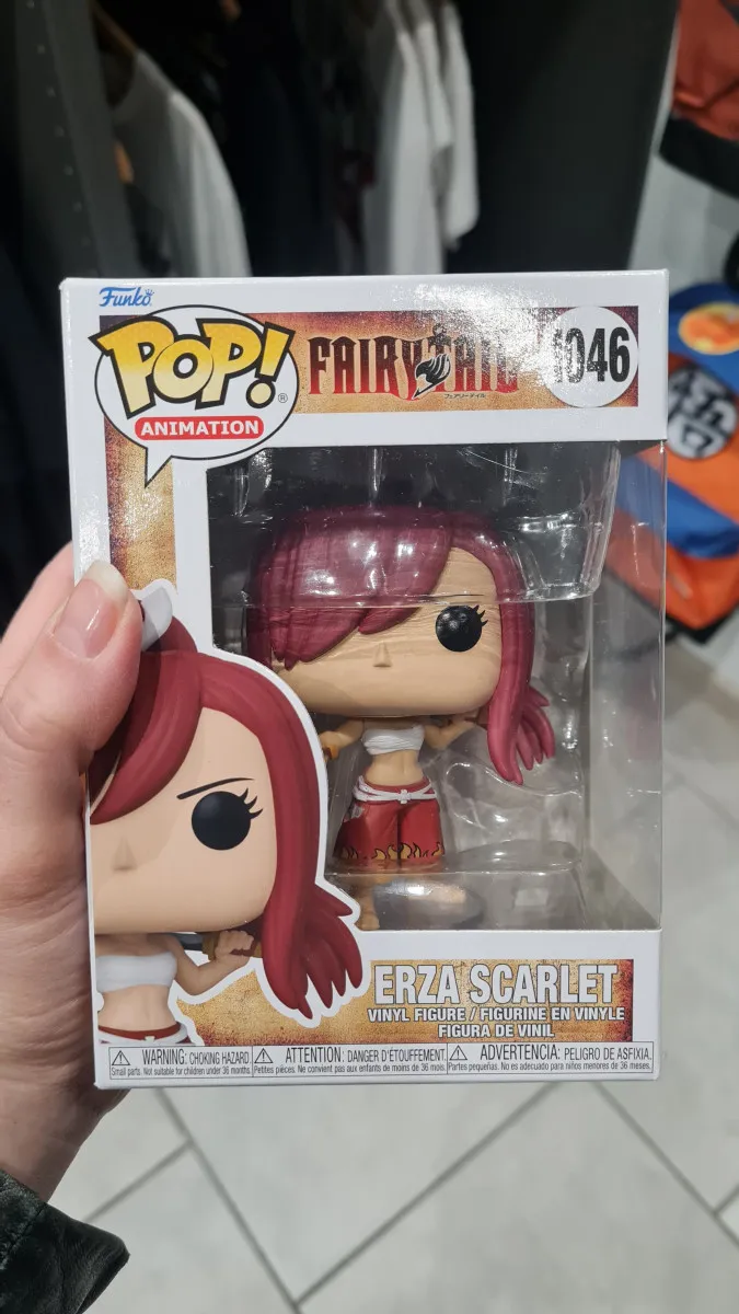 Figurine pop erza fairy tail