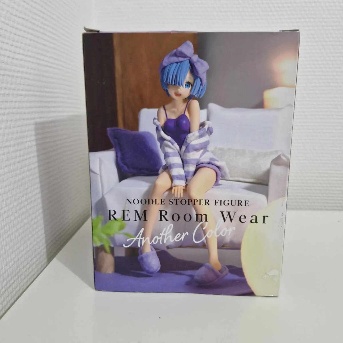 Figurine - Re Zero - Rem assise