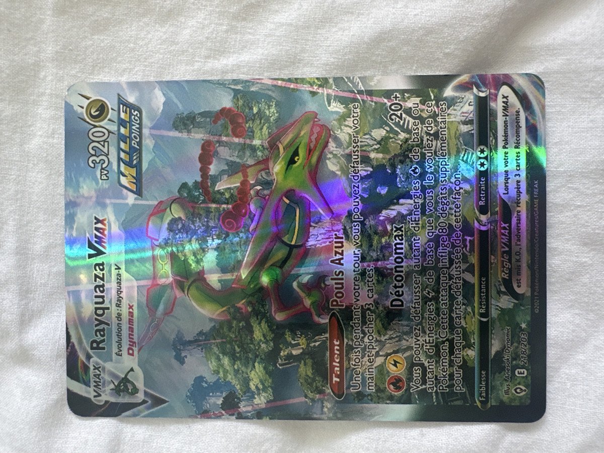 Rayquaza Vmax pv 320