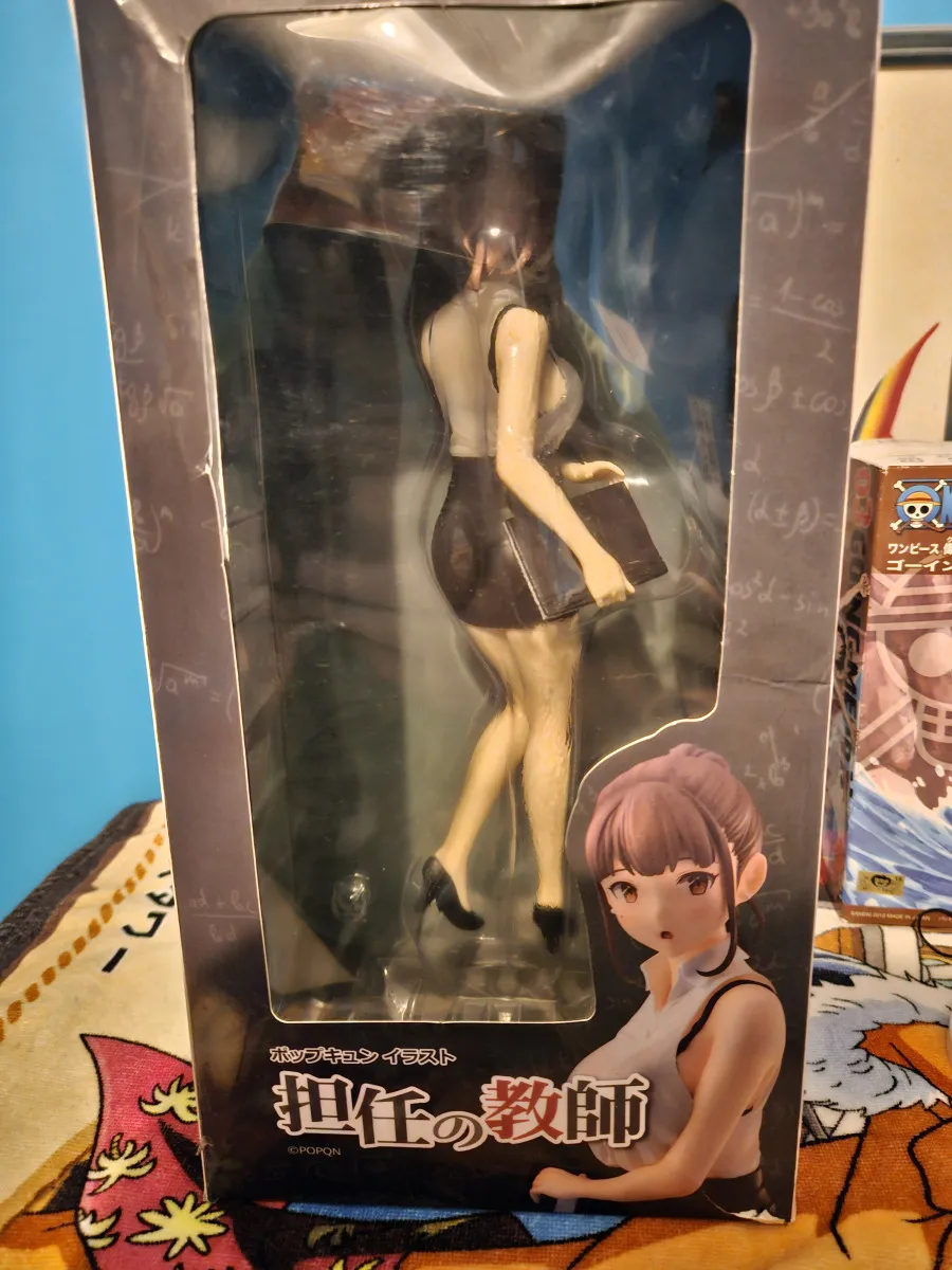 Figurines japonaise professeur sexy