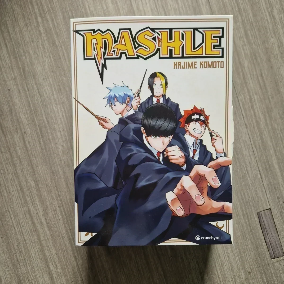 Mashle tome 1 à 12 + Collector neuf