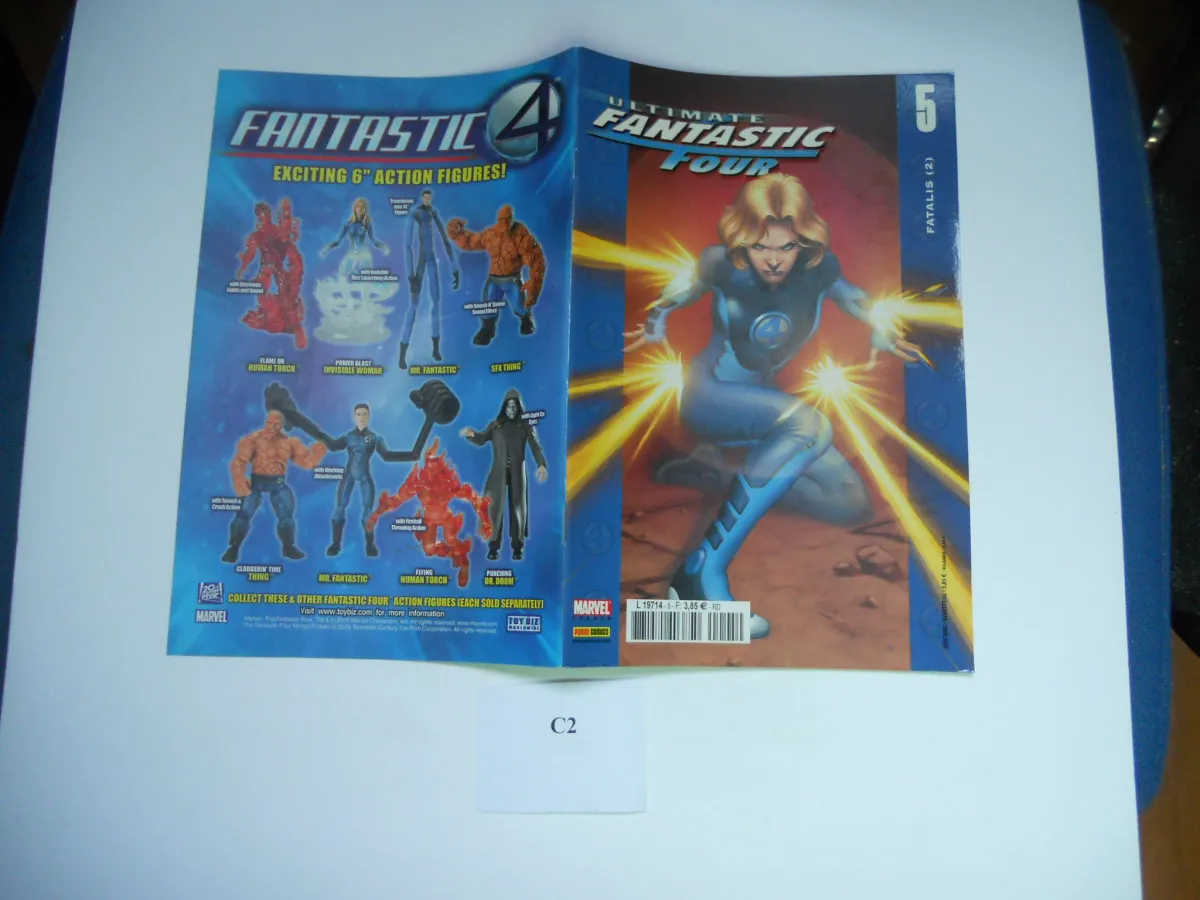 Ultimate Fantastic Four N°5 :Fatalis (2) TBE C2