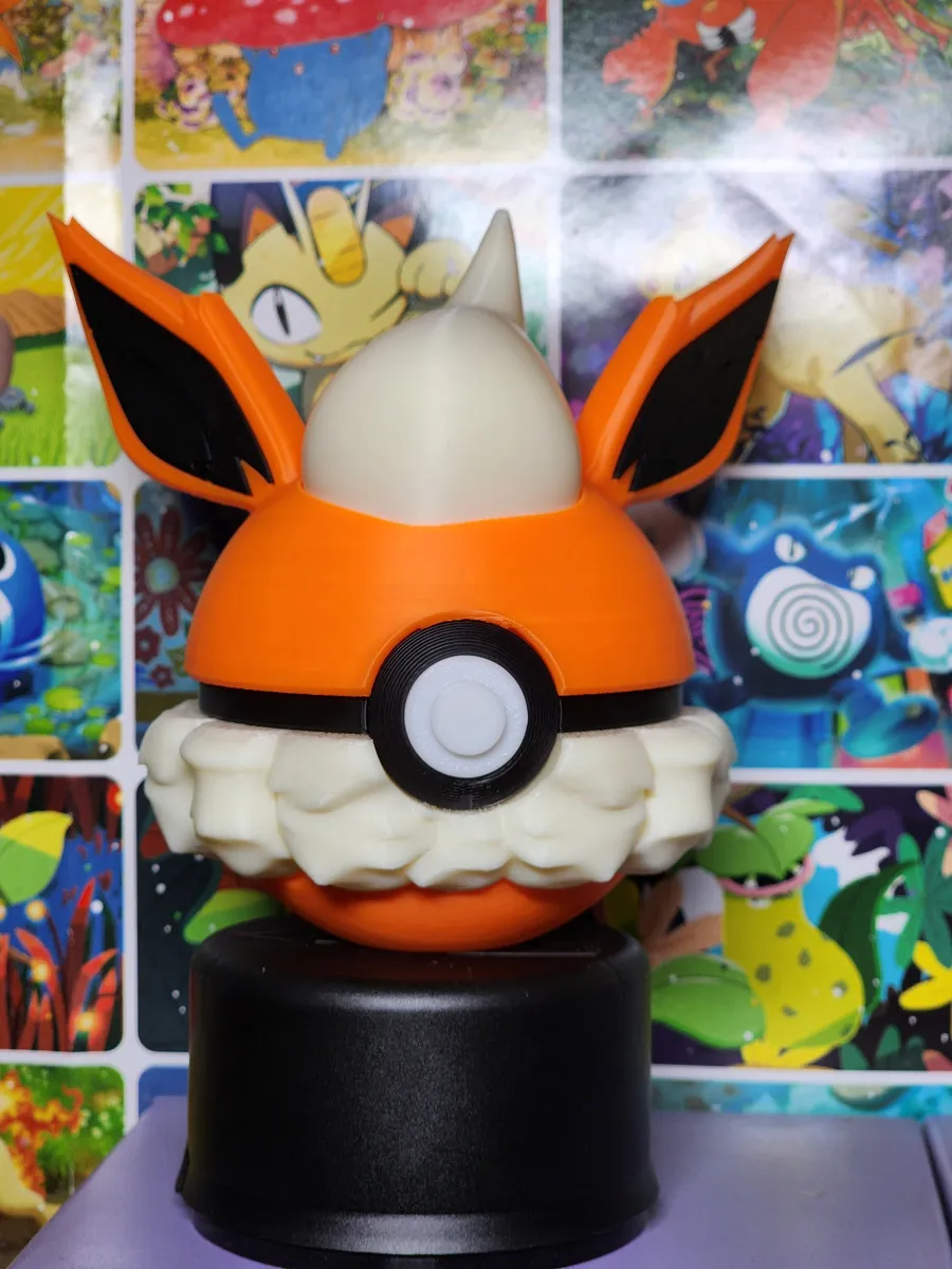 Figurine Fan Art pokemon : Pokéball inspirée de Pyroli