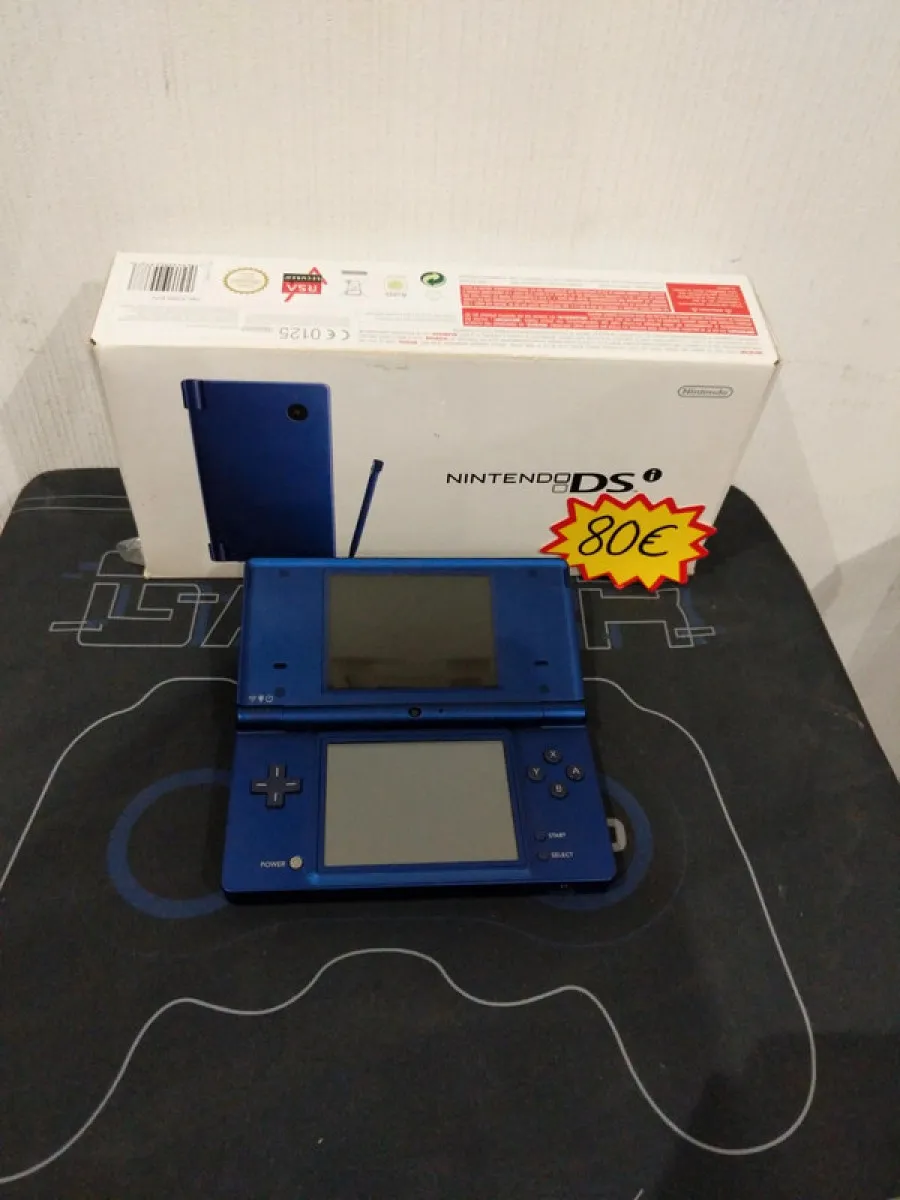 Nintendo DSi bleu en boîte