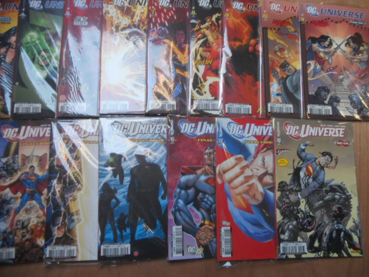 Dc Universe Hors Serie Lot De 18 Comics Collection Pratiquement Complete Manque Le 19 TBE