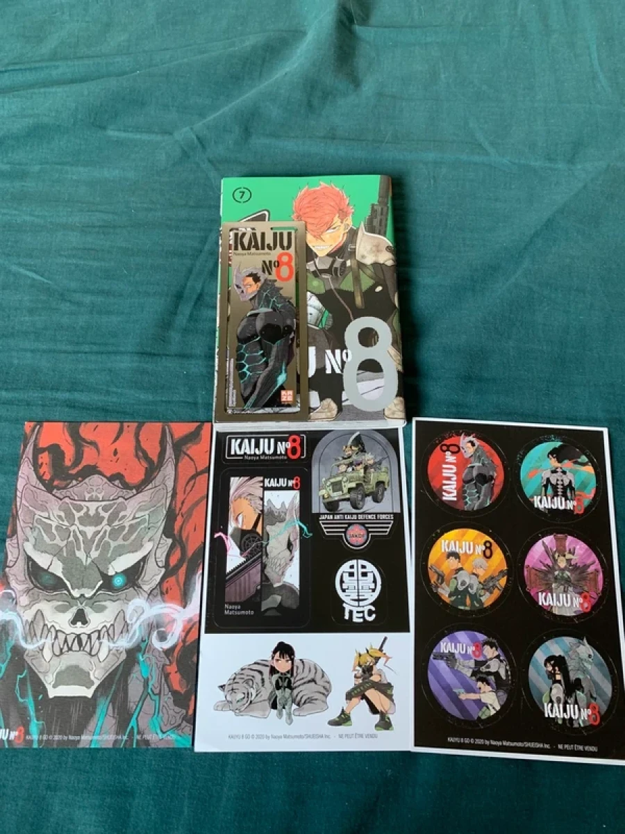 Manga kaiju n.8 9 tomes dont 1 collector
