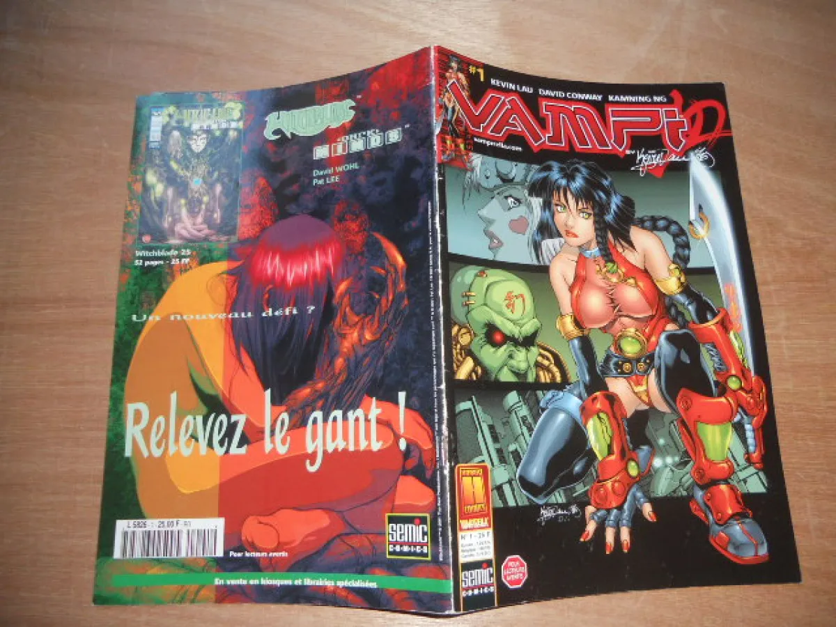 Vampi Semic N°1 Avec Sont Poster Au Centre 2001 Tbe