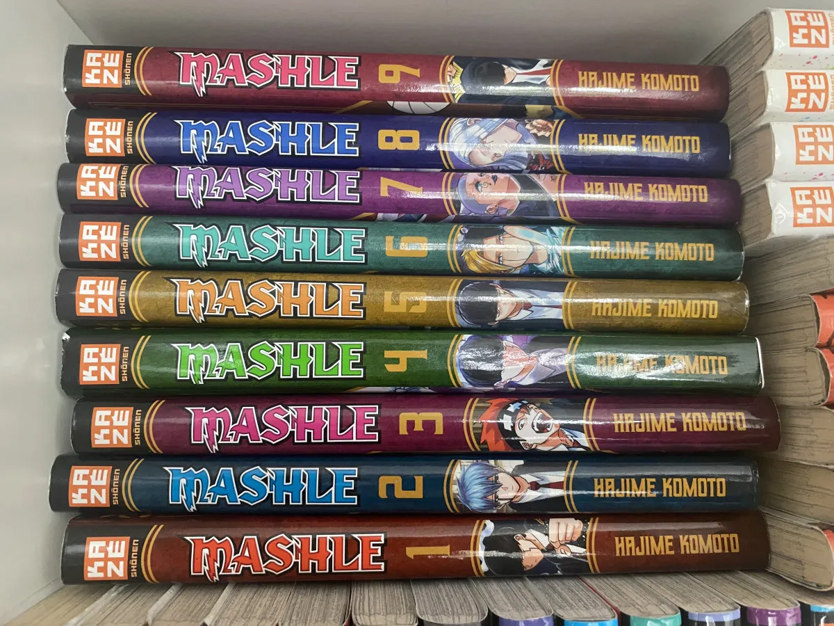 Lot tome 1 à 9 Mashle