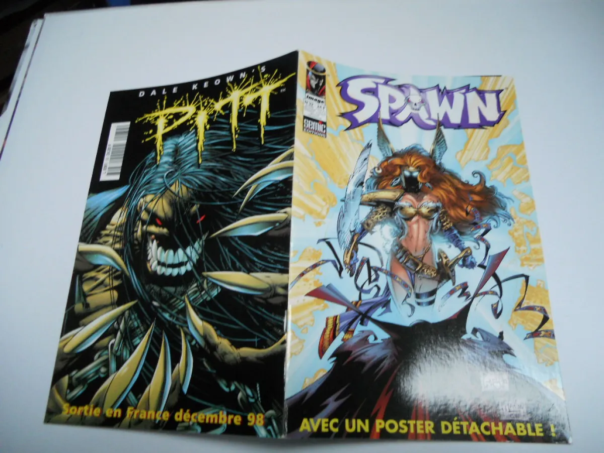 Spawn Semic N°32 Avec Sont Poster Attacher Au Centre TBE