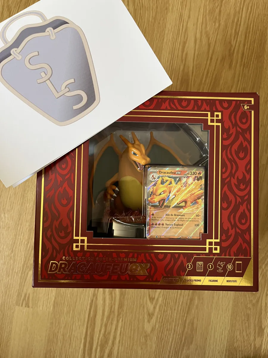 Coffret Pokémon, 10 boosters - Collection Super-Premium Dracaufeu-ex en français