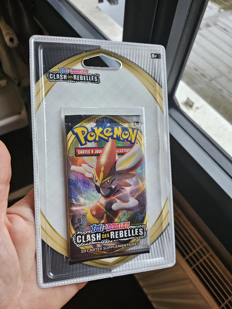 Booster pokémon Épée et Bouclier clash des rebelles