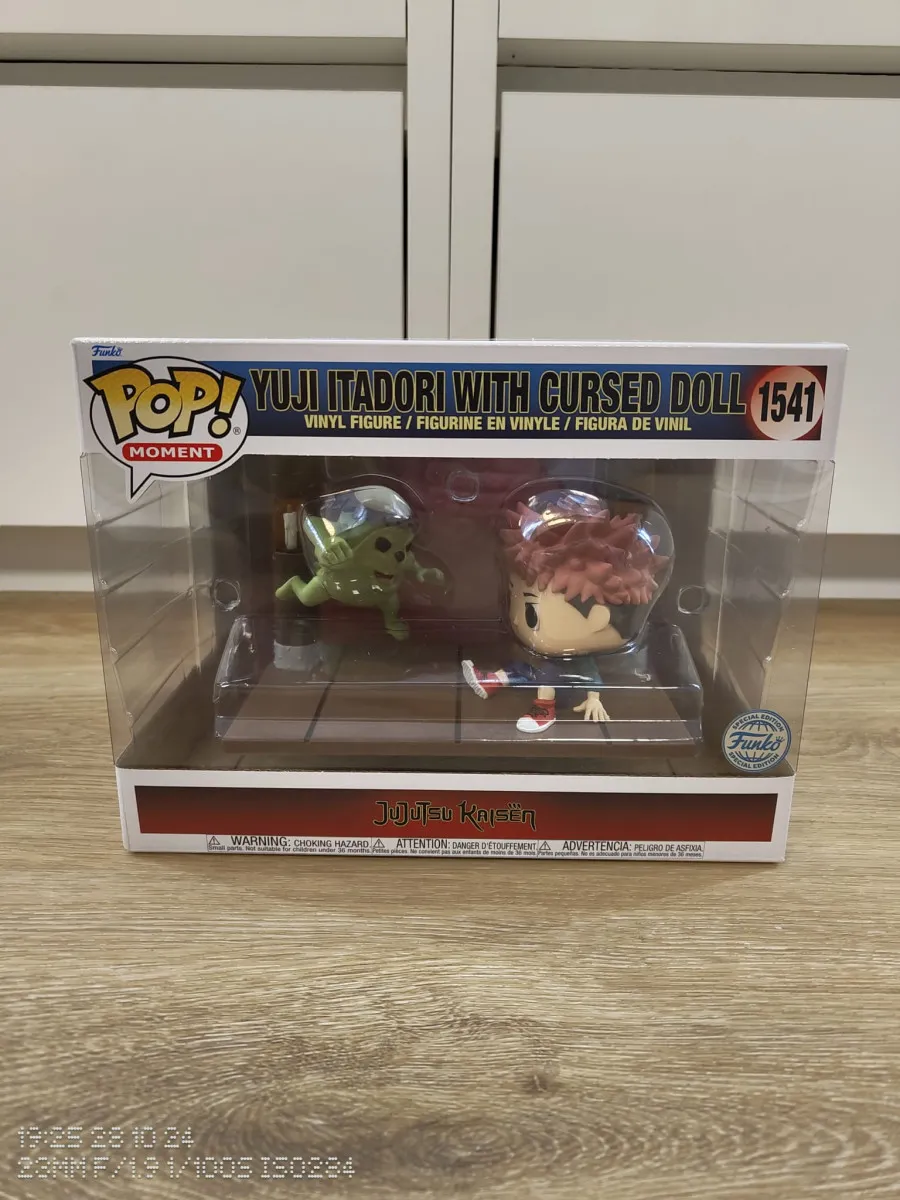 Funko POP 1541 Yuji Itadori & Poupée Maudite SE