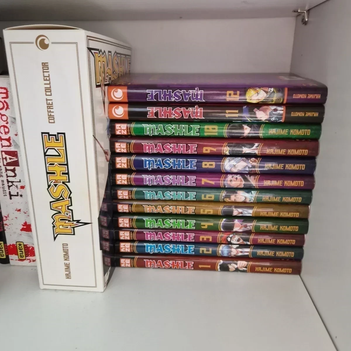 Mashle tome 1 à 12 + Collector neuf