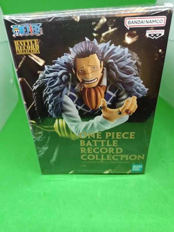 Figurine one piece crocodile