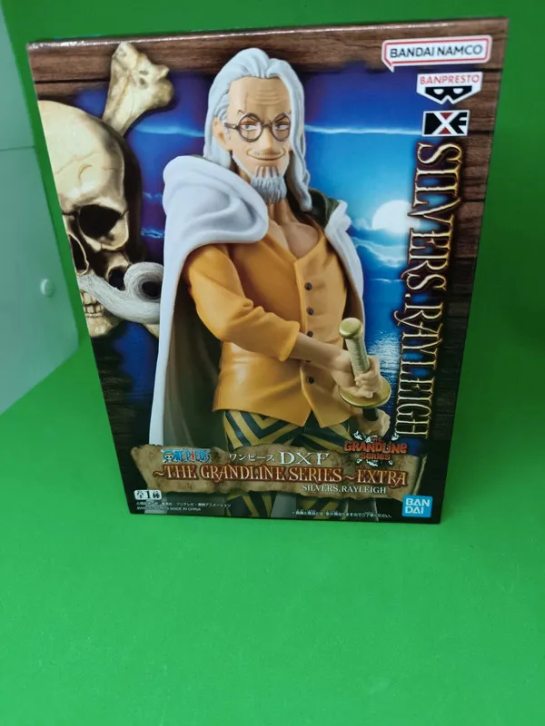 Figurine one piece silver rayleigh