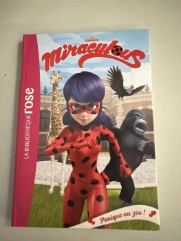 Bd poche   miraculous panique au zoo comme neuf