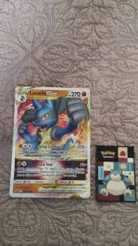 Carte Pokémon Jumbo Lucario Vstar