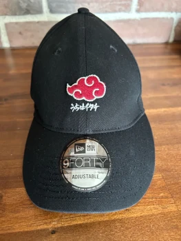 Casquette New Era 9Forty – Naruto Shippuden Akatsuki – Uchiha Itachi – Taille unique