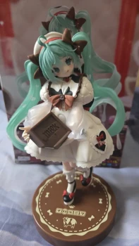 Vocaloid - Hatsune miku X Tirol choco milk ver