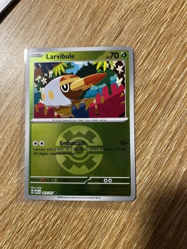 Carte Holo Reverse Rapide Ball Pokémon Larvibule 017/217 Héros Transcendants