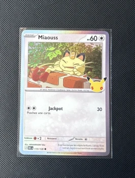 Carte Pokémon - Miaouss 113/128 - Holo - 30ème Anniversaire