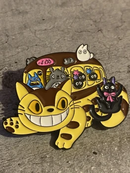 Studio Ghibli Chat Bus Pin’s