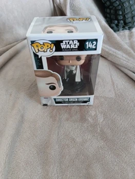 Figurine pop star Wars director orson  n° 142 en très bon état général