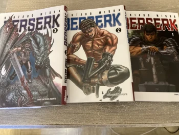 Lot des 3 premier tomes de berserk (1,2,3)