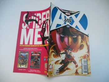 Avengers Vs X-Men N°5 1/2 Panini France - 01/03/2013 TBE