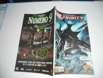 D.C. ( Dc ) Trinity N° 4 : " Comme Neige Au Soleil " ( Superman / Wonder Woman / Batman ) -TBE C3