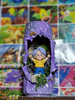 Canette recyclée mini diorama Trunks dragon ball