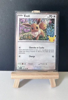Carte Pokémon - Évoli 116/128 - Holo Cosmo - 30ème Anniversaire