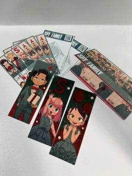 Lot Goodies Spy x Familly: 3 marque page/ 5 carte postale/ 1 Carnet post-it