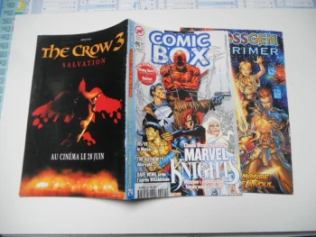 comic box N° 24 juin  2000 + cahier grossgen  primer + carnet nike turner + 2 poster patriot rising  stars et batman  TBE