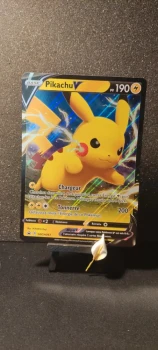 Carte pokémon jumbo, Pikachu v, swsh061