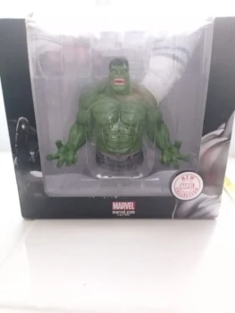 Figurine collection hulk