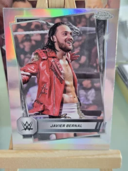 Topps Chrome WWE 2025 Javier Bernal Refractor #61