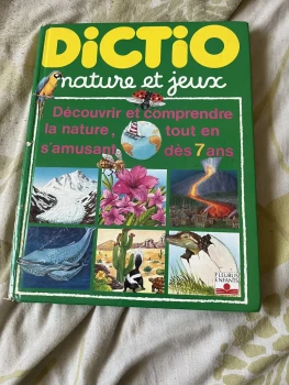 Livre. Dictio nature et jeux