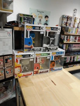 Collection de Funko Pop - DC Super heroes