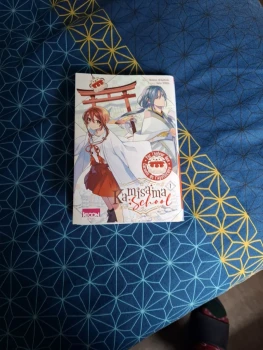 Tome 1 kamisama school