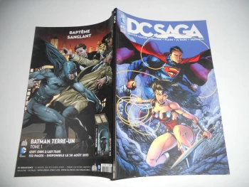 Dc Saga  N° 15 URBAN COMICS  2013  TBE