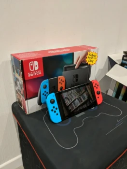 Nintendo Switch V1 R&B