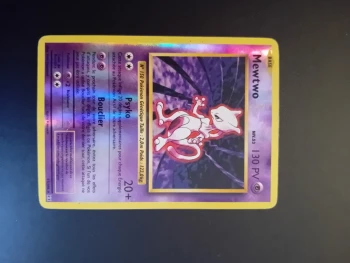 Mewtwo carte pokemon