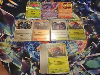 50 cartes Pokémon Flammes Fantasmagoriques
