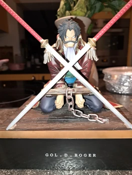 Figurine Gol D. Roger - Scène de l'Exécution - One Piece