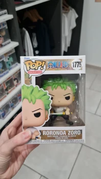 Figurine pop zoro one pièce