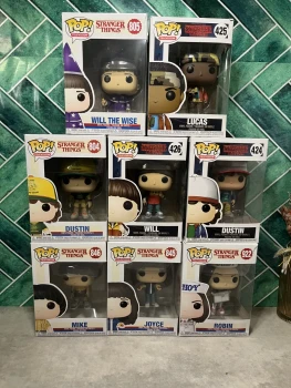 Funko pop : lot de 8 pop - stranger things ( numero : 424 / 425 / 426 / 804 / 805 / 845 / 846 / 922