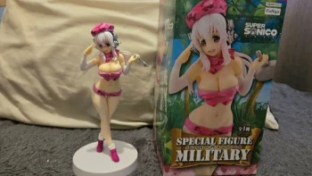 Figurine Furyu: Super Sonico Military